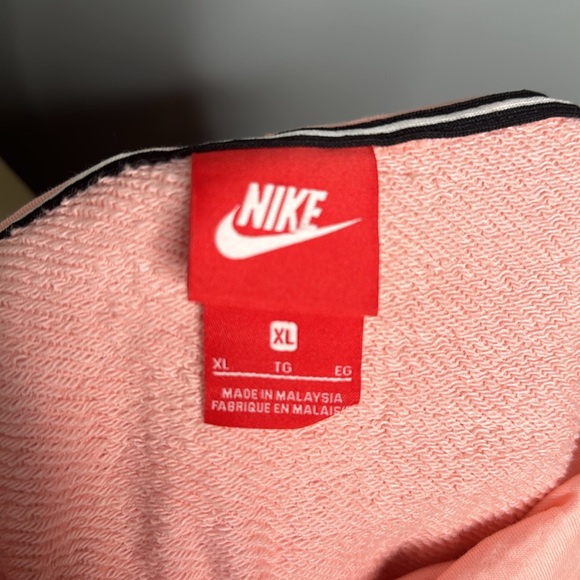 Nike hoody woman’s zise XL - Picture 4 of 4